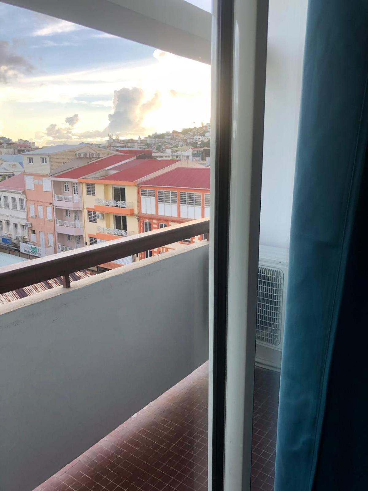 Appartement Au Coeur De Fort De France A Cote De La Bibliotheque Schoelcher! Kültér fotó